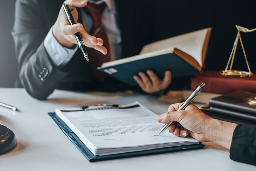 APD Economistas y Abogados