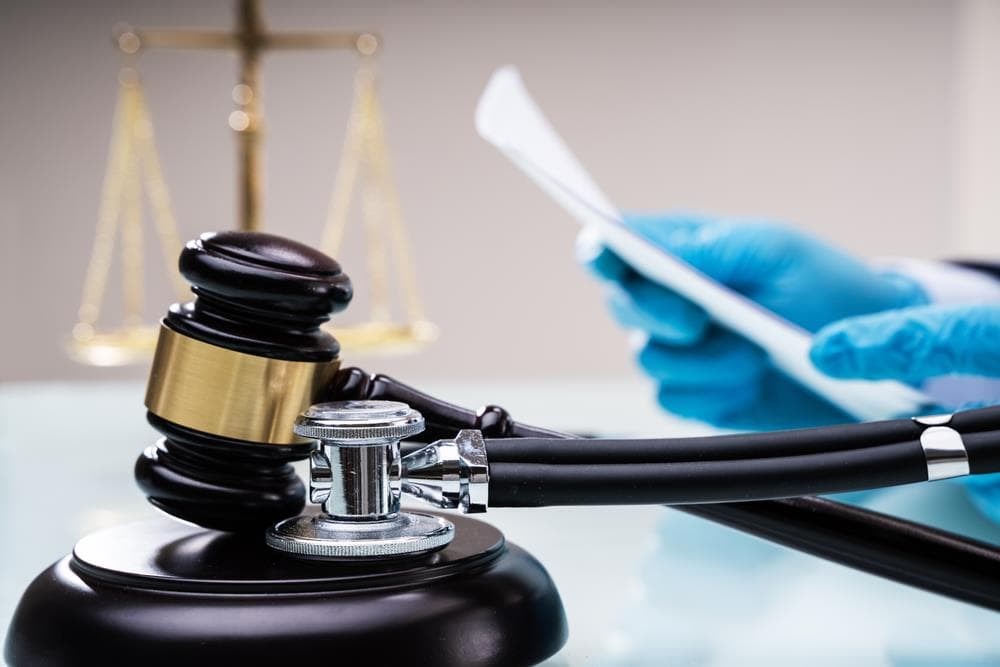 Negligencias médicas: aspectos legales y derechos de los pacientes